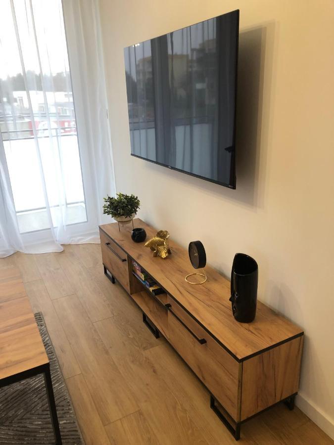 Apartament Pileckiego Nowy Dwor Mazowiecki Modlin Airport エクステリア 写真